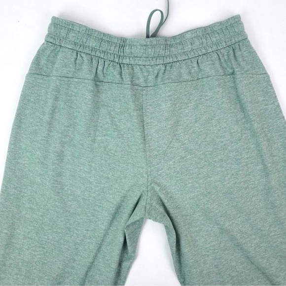 NWT Lululemon Soft Jersey Straight-Leg MR Pant Regular In Sage Green - Size 6 - Picture 3 of 6